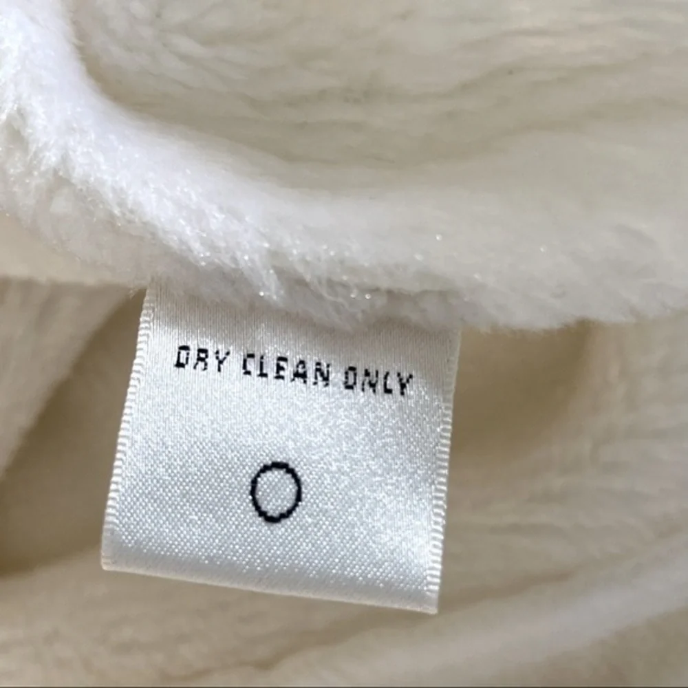 Evan Picone Zip Up Fleece Ivory Vest - Picture 10 of 10